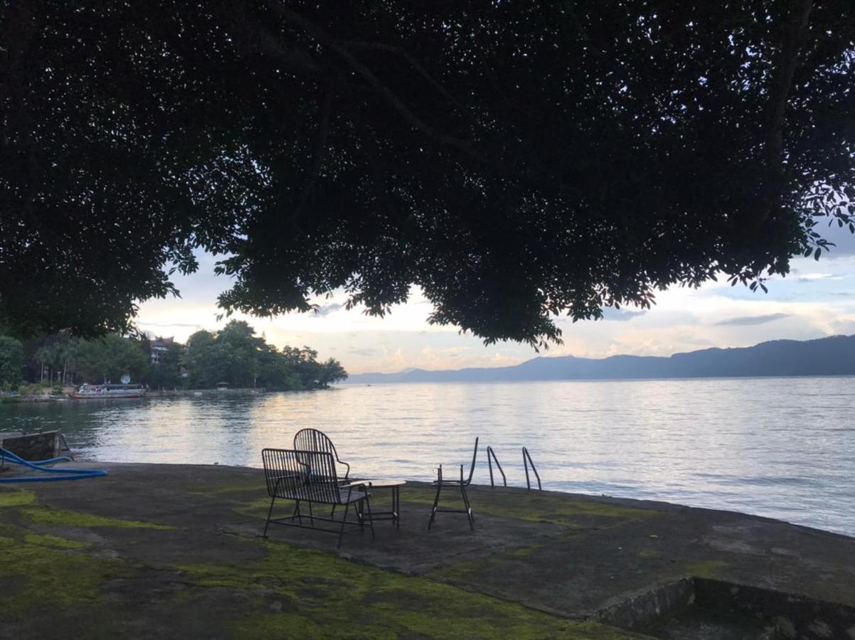 Romlan Hotel Tuk Tuk Luaran gambar