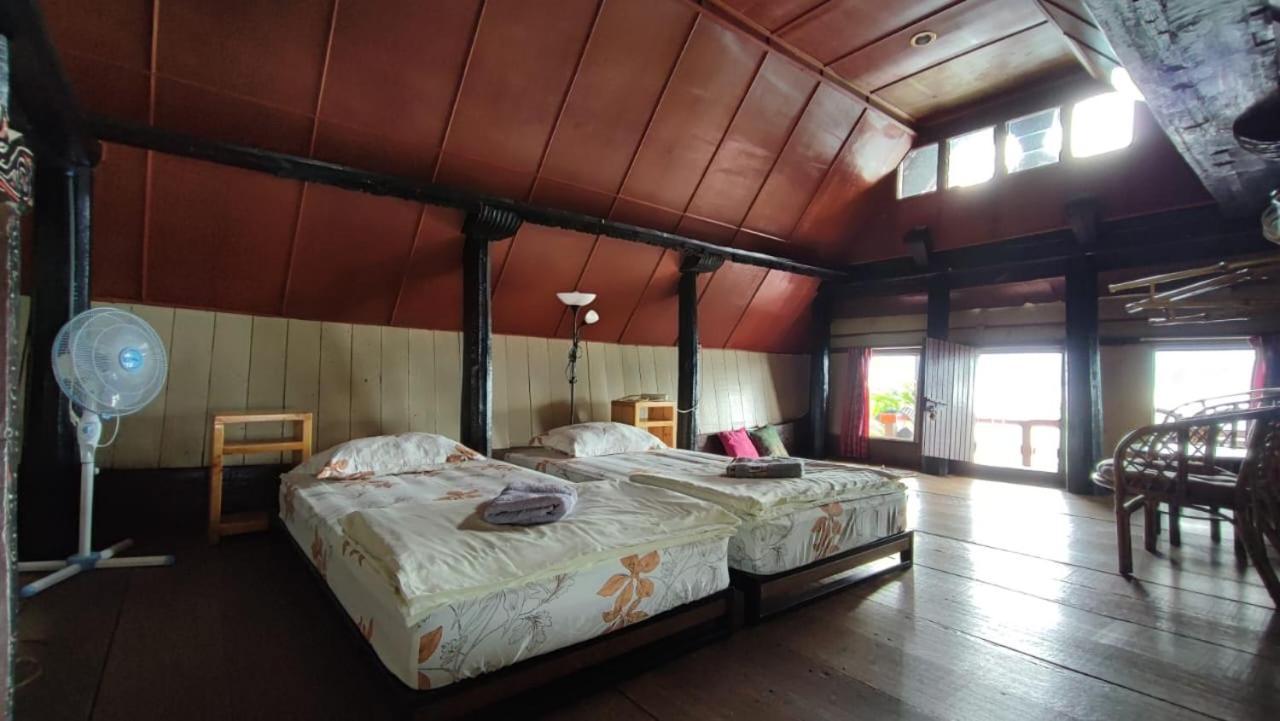 Romlan Hotel Tuk Tuk Luaran gambar