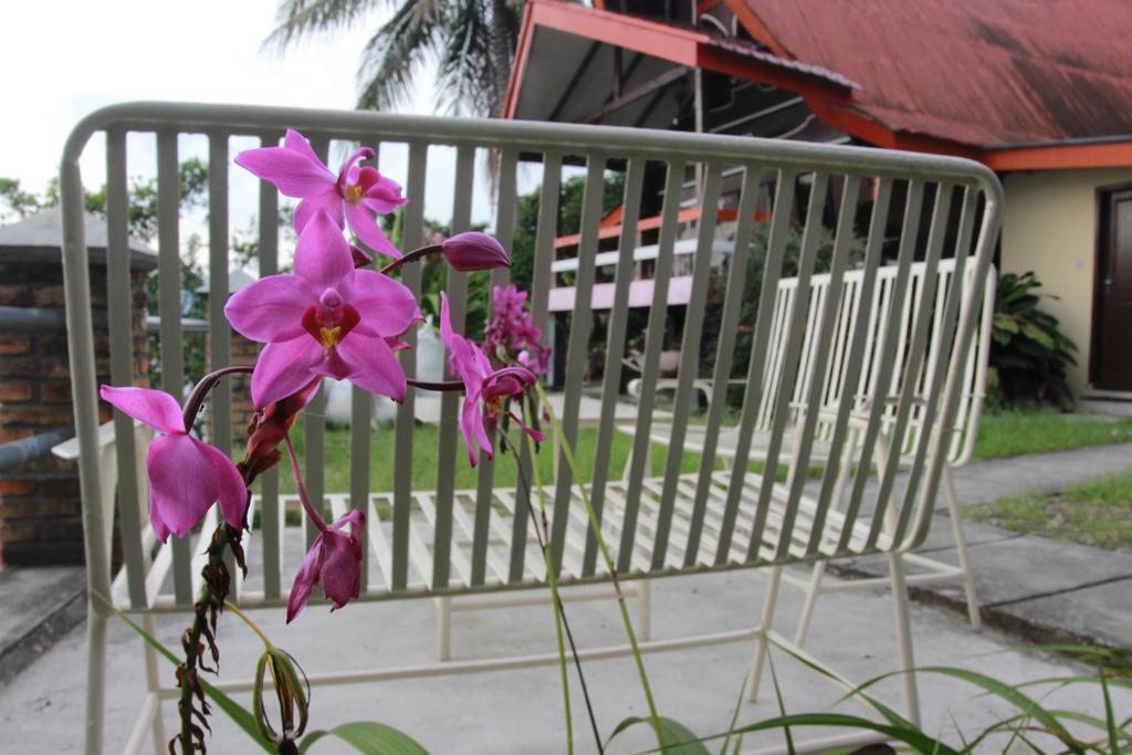 Romlan Hotel Tuk Tuk Luaran gambar