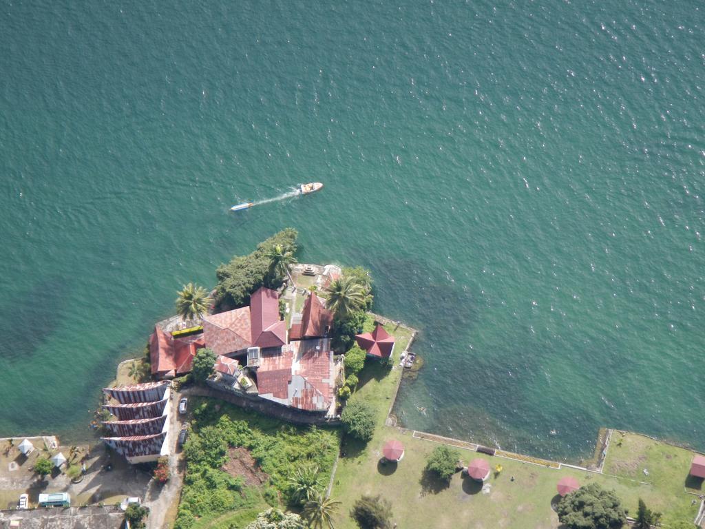 Romlan Hotel Tuk Tuk Luaran gambar